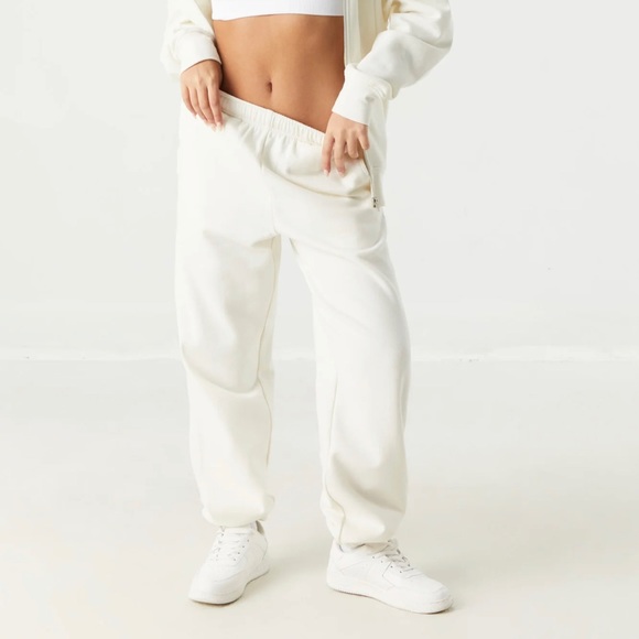 Ivory Fleece Joggers - Picture 5 of 5